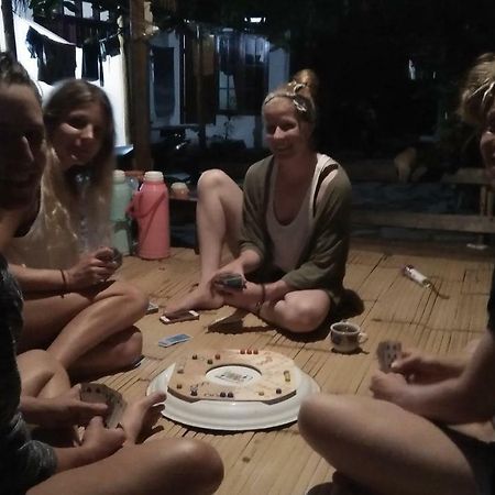 Together Homestay Kuta  Ngoại thất bức ảnh